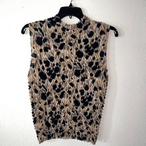 Cache’ Leopard print bubble sleeveless blouse size medium